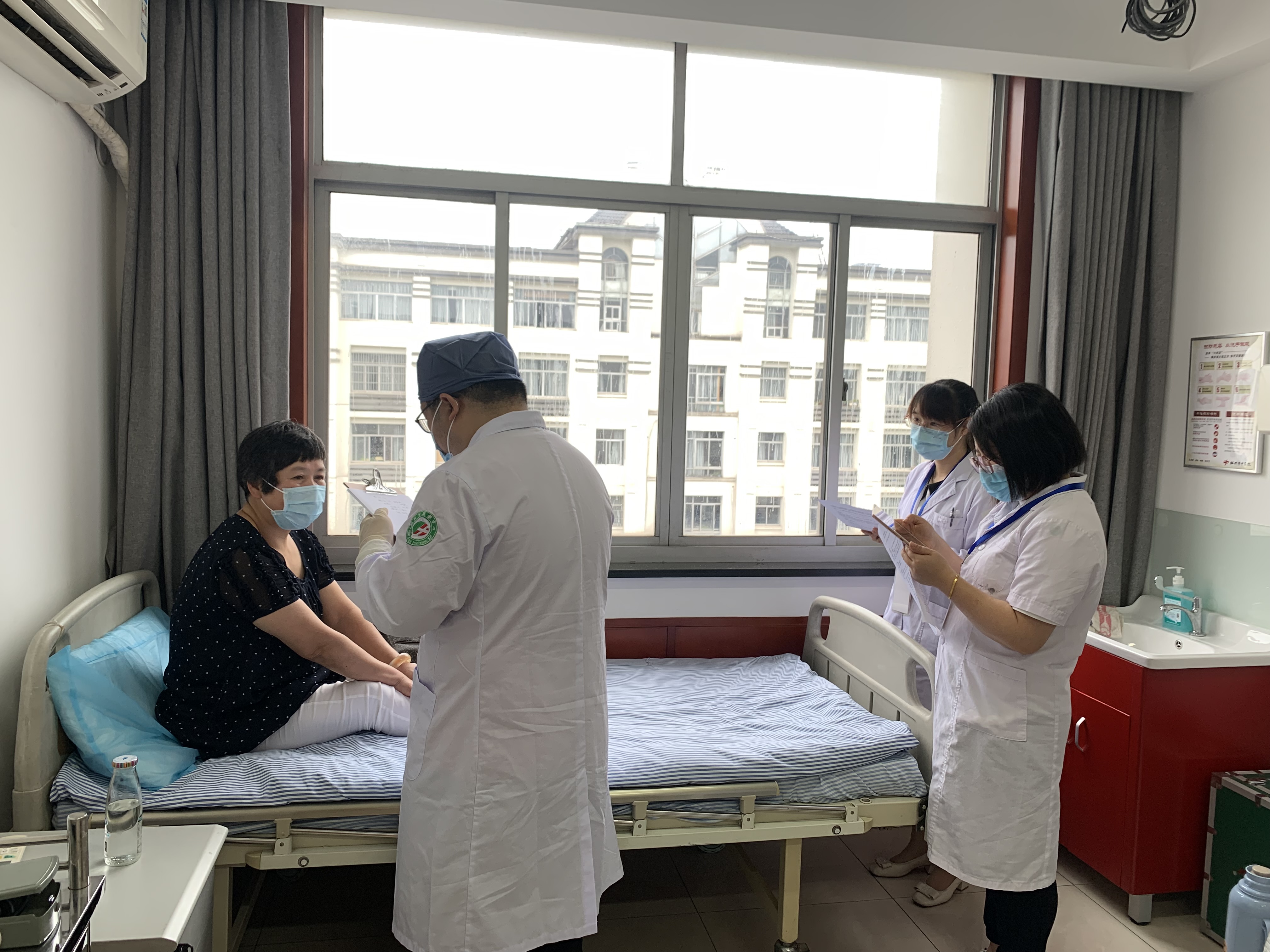 第二站：病史采集与重点体检1.JPG